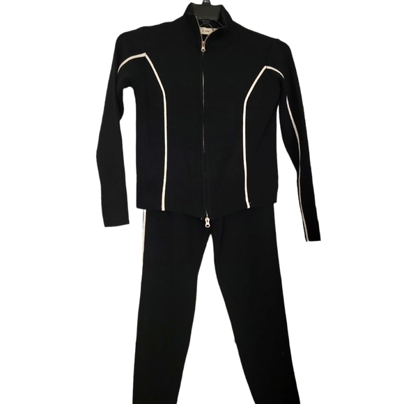 Two piece set New without tags - Picture 1 of 2